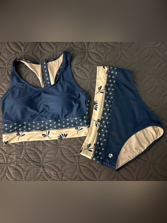 Nani Swimwear Other - Nani swim- Navy & Cream Floral Sport Bikini Set